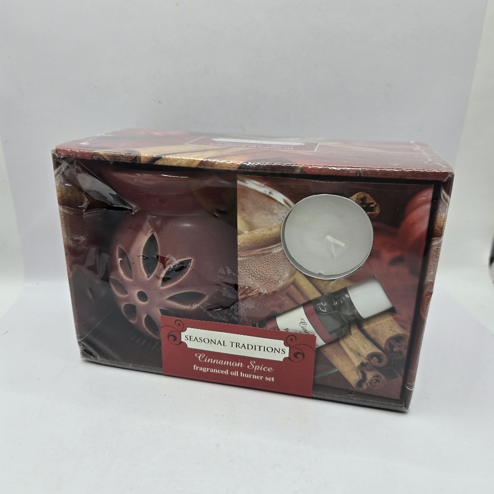 Seasonal Traditions Scents Cinnamon Spice Ceramic Burner & Fragrance Oil Set